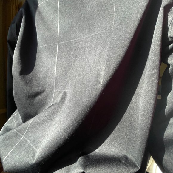 NWOT Women's Nike Storm-Fit Black Long Sleeve Windbreaker Pullover Jacket Medium - Picture 2 of 14